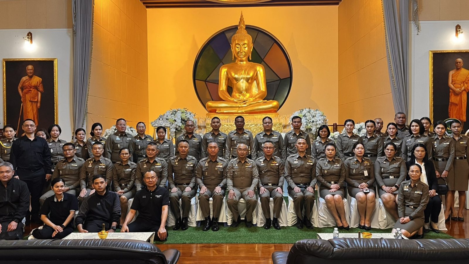 คณะผู้บังคับบัญชาและข้าราชการ กมค. ร่วมพิธีพระราชทานน้ำหลวงอาบศพและสวดพระอภิธรรม พ.ต.อ.ประสิทธิชัย เสริมพงศ์