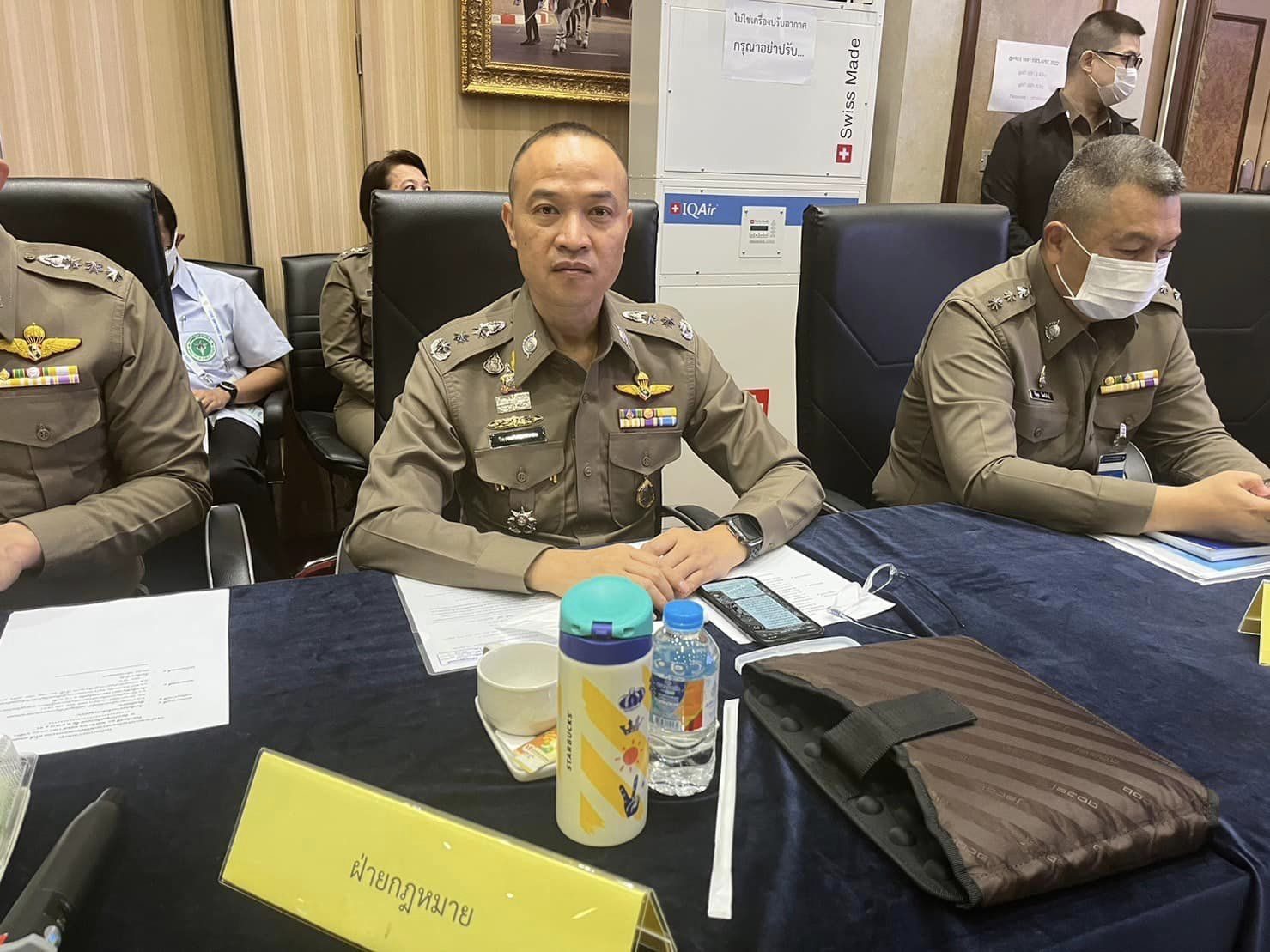 พล.ต.ท.ไตรรงค์ ผิวพรรณ ผบช.กมค. พร้อมด้วย พ.ต.อ.พีรวุฒิ ปฤษณารุณ ผกก.กตส.2 คด. เข้าร่วมการประชุมกองอำนวยการร่วมรักษาความปลอดภัยและการจราจร การประชุมผู้นำเขตเศรษฐกิจเอเปคในช่วงที่ประเทศไทยเป็นเจ้าภาพจัดการประชุมเอเปค ปี พ.ศ.2565