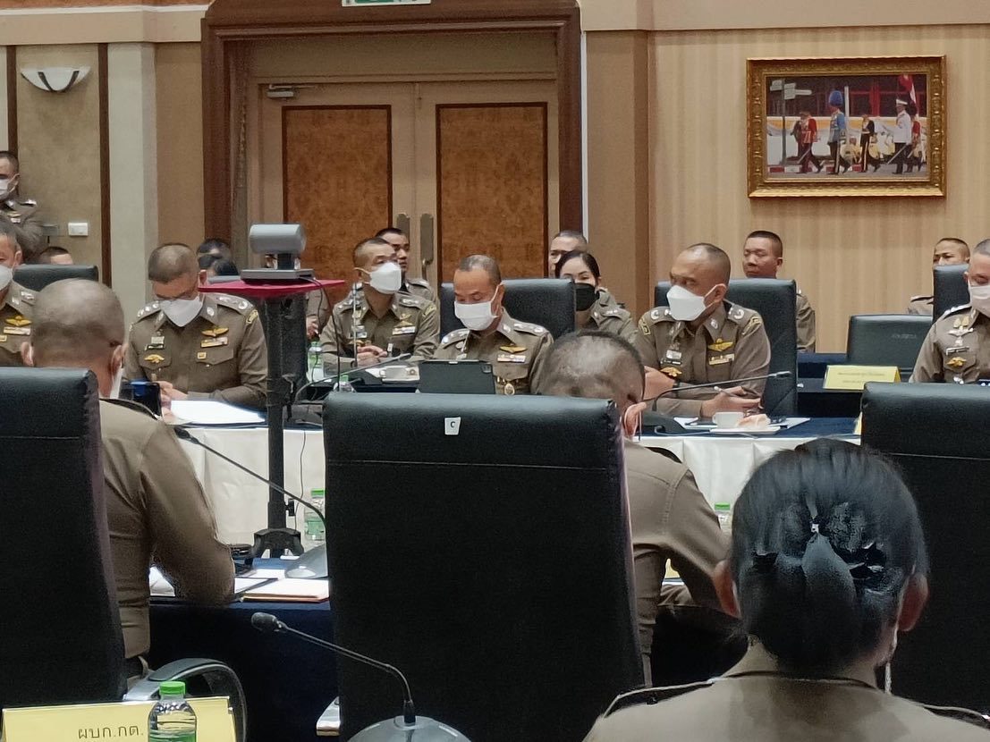 พล.ต.ท.ไตรรงค์ ผิวพรรณ ผบช.กมค. เข้าร่วมการประชุมกำชับการปฎิบัติการเกี่ยวกับการตั้งด่านตรวจ จุดตรวจ และจุดสกัด