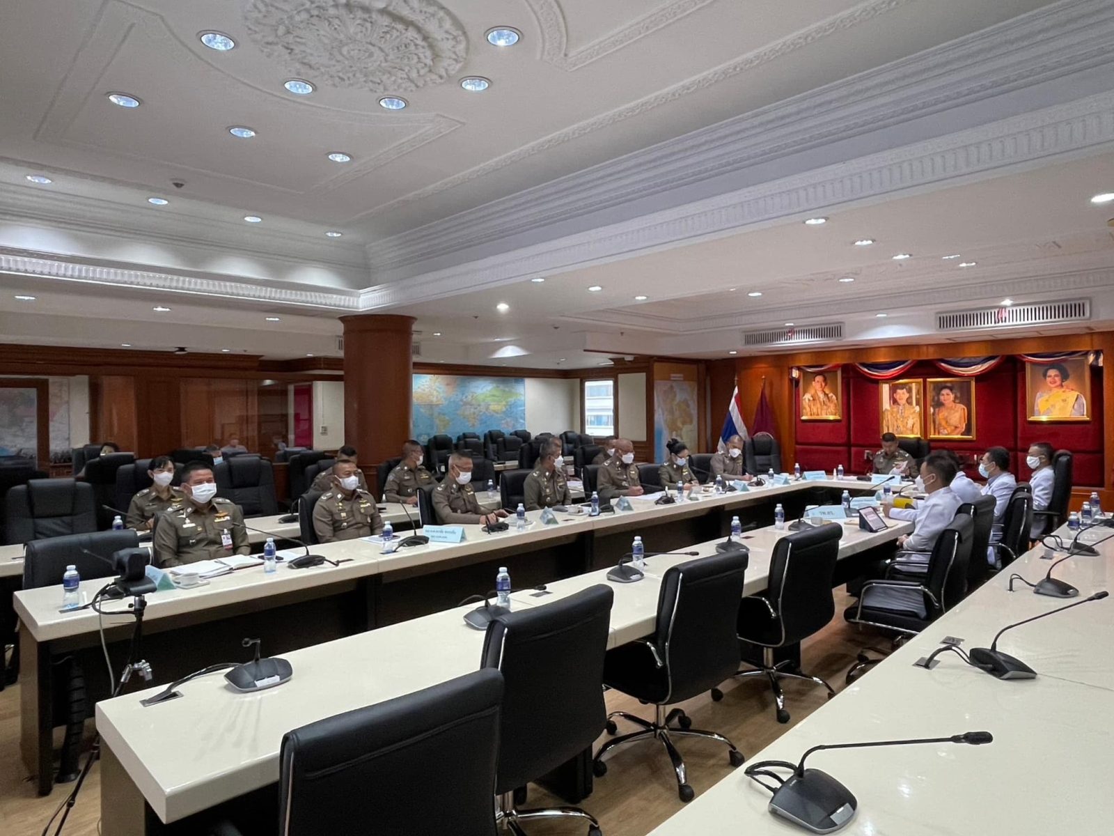 พล.ต.ต.พรชัย ขจรกลิ่น รอง ผบช.กมค. ประชุม เรื่อง การดำเนินโครงการประเมิน และสร้างเสริมสุขภาพจิตข้าราชการตำรวจ