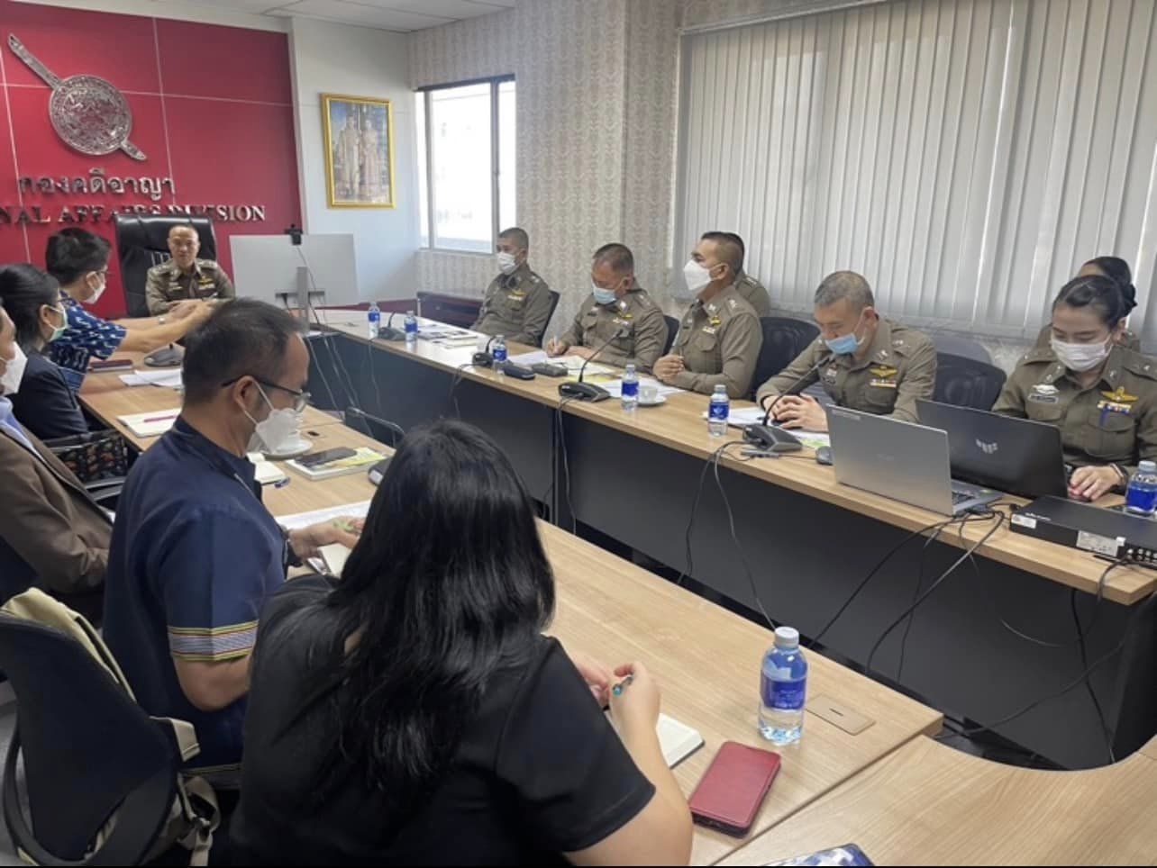 พล.ต.ท.ไตรรงค์ ผิวพรรณ ผบช.กมค. เป็นประธานการประชุมคณะกรรมการศูนย์ไกล่เกลี่ยข้อพิพาททางอาญาในชั้นการสอบสวนในสถานีตำรวจ