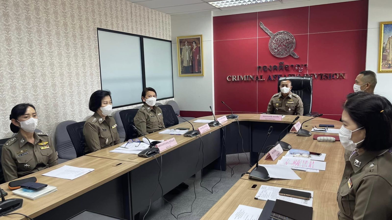พล.ต.ต.พรชัย ขจรกลิ่น รอง ผบช.กมค./ประธานฯ พร้อมด้วยผู้แทนหน่วยในสังกัด กม.,คด.,คพ.สบส.,อฏ และฝอ.กมค. เข้าร่วมประชุมพิจารณาคัดเลือกข้าราชการตำรวจตามโครงการ “ทำดี มีรางวัล” ประจำเดือน พฤศจิกายน ๒๕๖๕