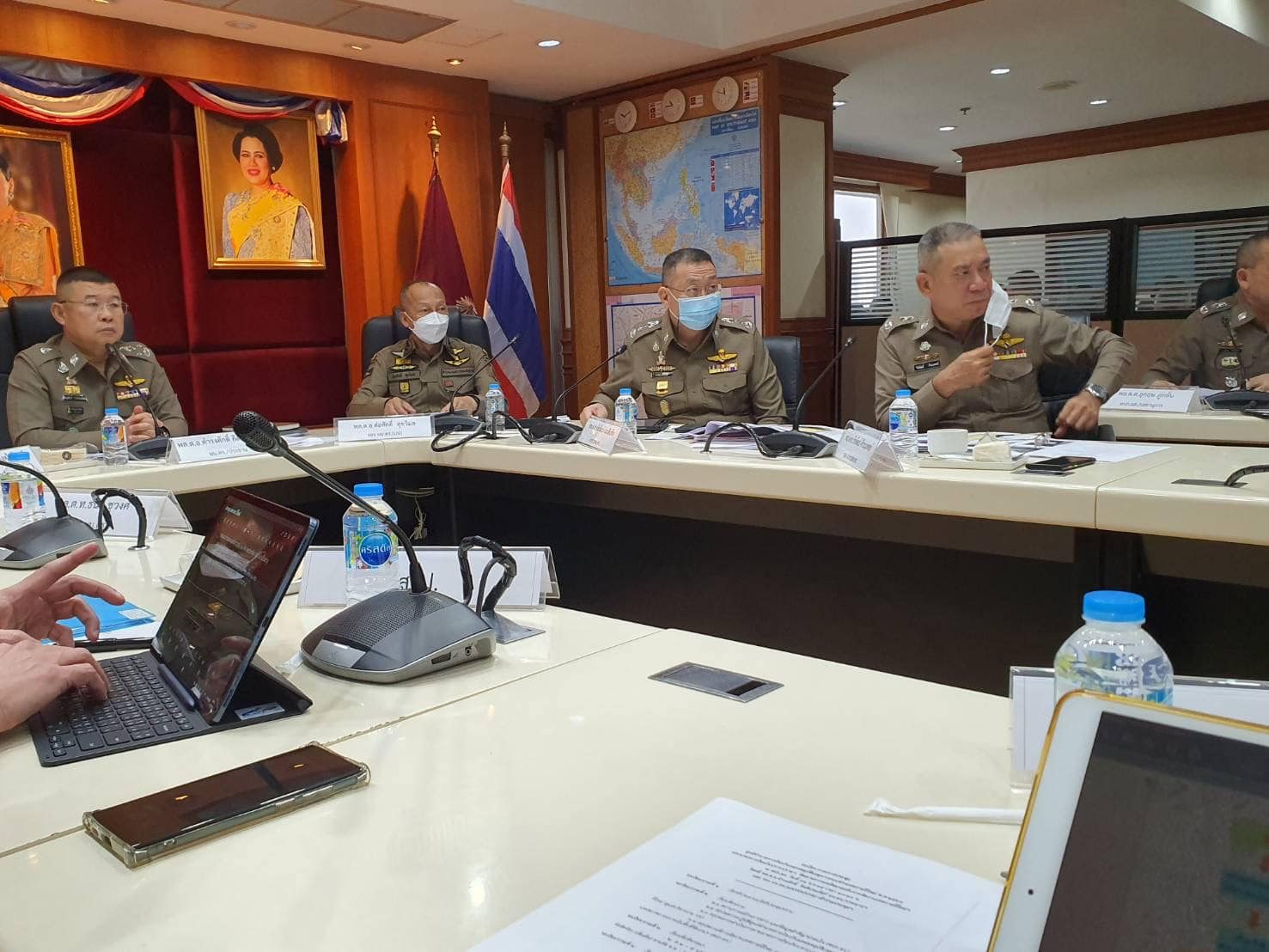 พล.ต.ต.อุกฤษฏ์ ศรีเสือขาม รอง ผบช.กมค. เข้าร่วมประชุมศูนย์อำนวยการป้องกันและลดอุบัติเหตุทางถนนช่วงเทศกาลปีใหม่ พ.ศ.2566