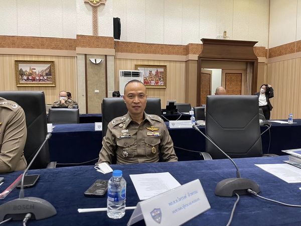 พล.ต.ท.ไตรรงค์ ผิวพรรณ ผบช.กมค. เจ้าหน้าที่ในส่วนที่เกี่ยวข้อง เข้าร่วมการประชุมศูนย์บริหารการรับแจ้งความคดีอาชญากรรมทางเทคโนโลยี